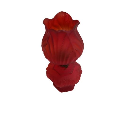 Rare Antique Red Satin glass Tulip Oil lamp. Highly Collectible - Picture 2 of 7